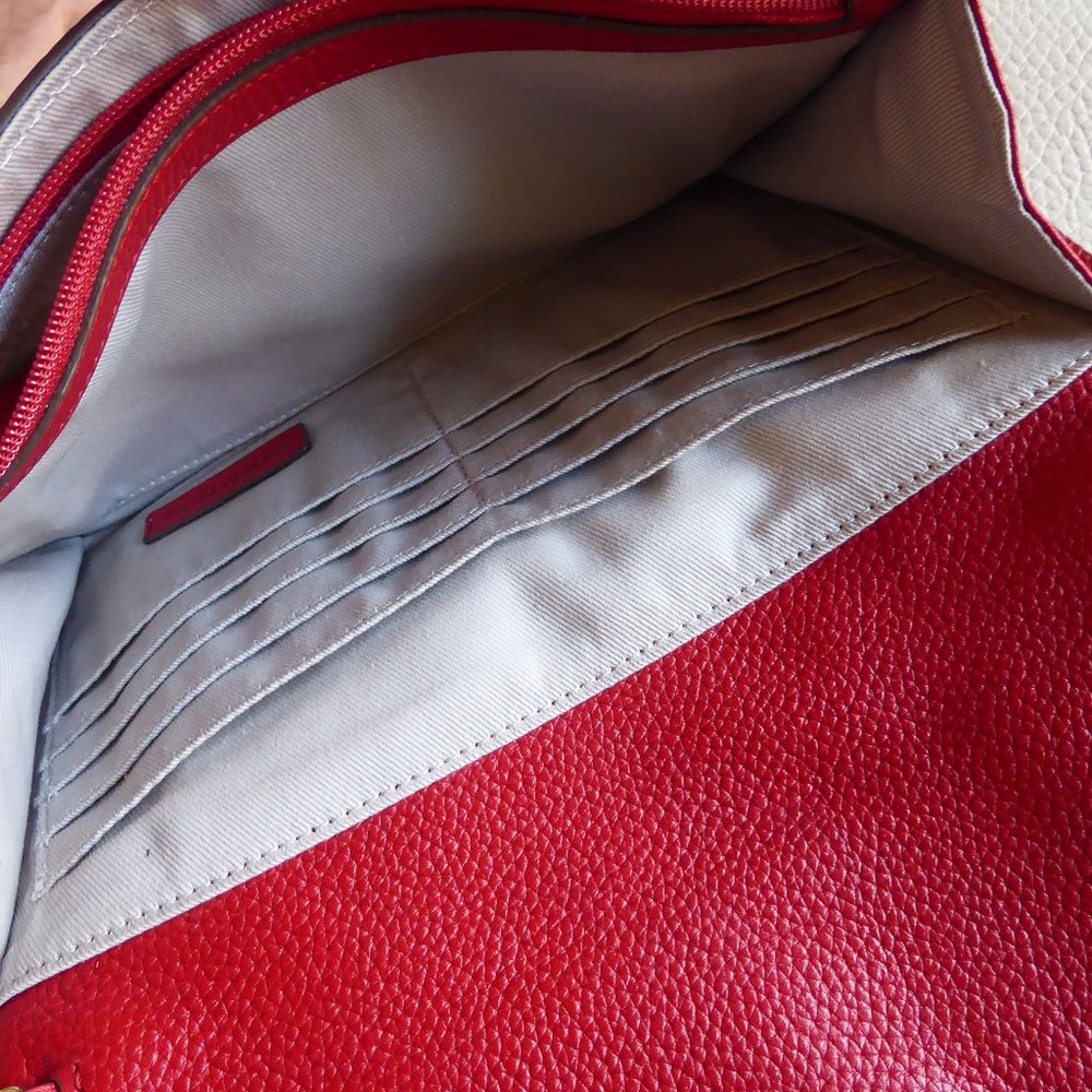 NORDSTROM GENUINE LEATHER CROSSBODY BAG, W 8.5" X H 5.5"X D 0.5", NEW - Picture 8 of 11